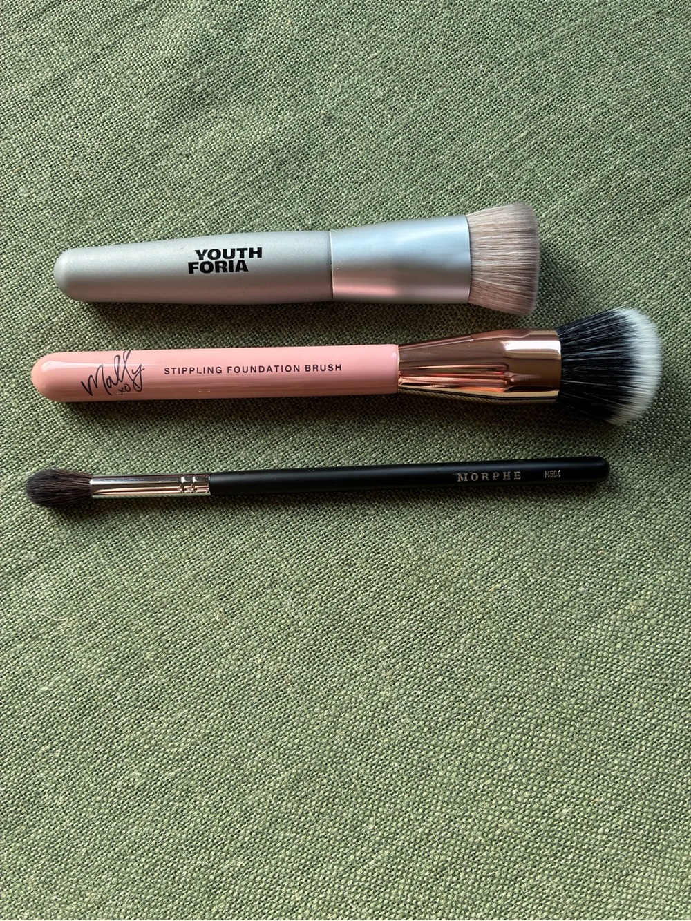 3-Piece Makeup Brush Bundle | Youthforia, Morphe & Mally